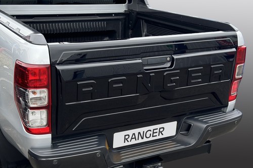 Tailgate cover for - tailgate, ford